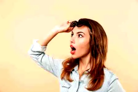 唐嫣vs戚薇 邱泽默契搭档比拼惊艳妆容