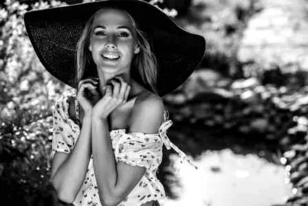 美宝莲女皇色试色 陈伟霆带你走进口红新色