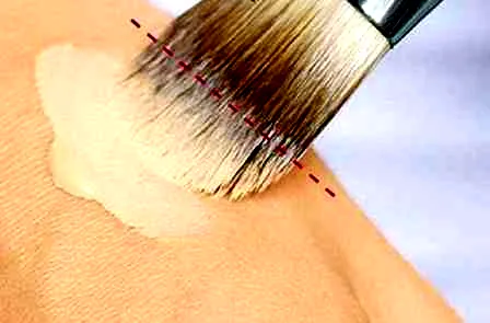 粉底刷使用方法需要打湿吗