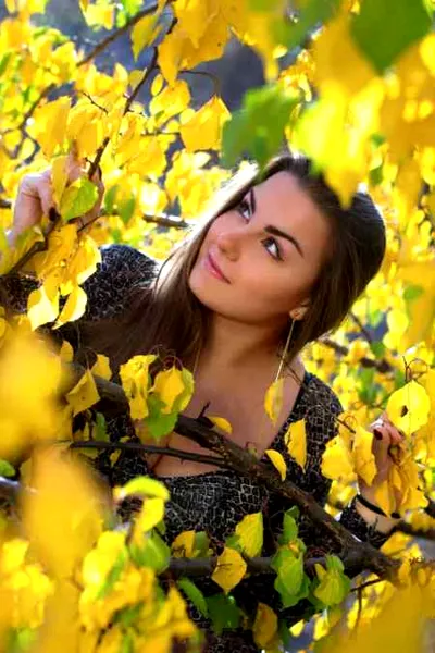 日系无辜下垂眼妆容 路人变仙女备受男人怜爱