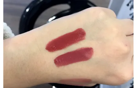 妙巴黎唇釉12号是什么颜色 ​妙巴黎唇釉12号试色