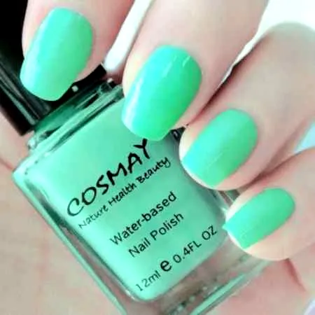 什么颜色指甲油显手白 手黑涂什么指甲油好看