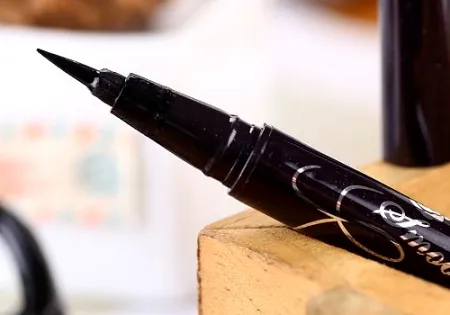 眼线铅笔怎么削 眼线铅笔和眼线笔哪个好