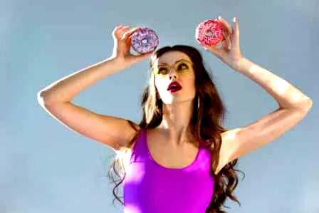 最简单的底妆画法 完美妆容3要点