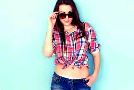 口红不掉色不沾杯方法 2种巧妙涂法避免尴尬掉色