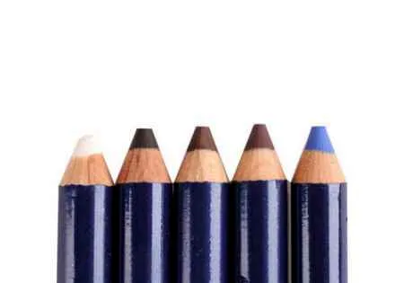 蜜丝佛陀眼线笔好用嘛 蜜丝佛陀彩色眼线笔使用方法