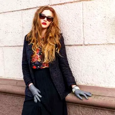 清爽裸妆步骤解析 水润自信完美