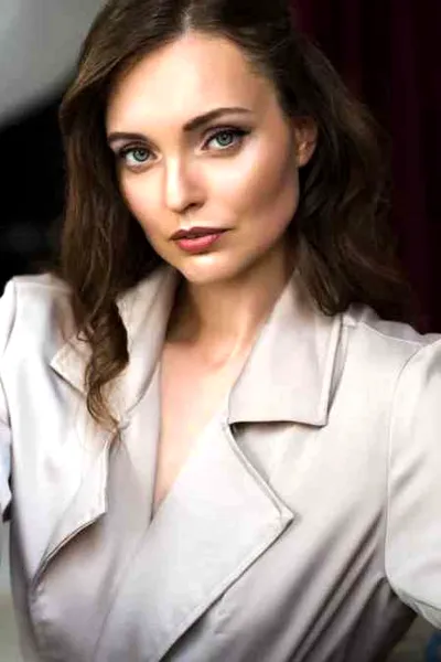 韩式小烟熏眼妆的画法 简单几步营造迷人电眼