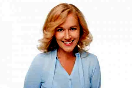 周末约会实用韩式裸妆的画法 3分钟轻松搞定化妆步骤