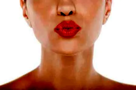 韩式减龄少女妆的画法 简单裸妆打造清纯气质