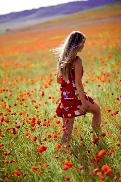 最劲爆的妆前妆后对比 复古情调妆容教程大揭密