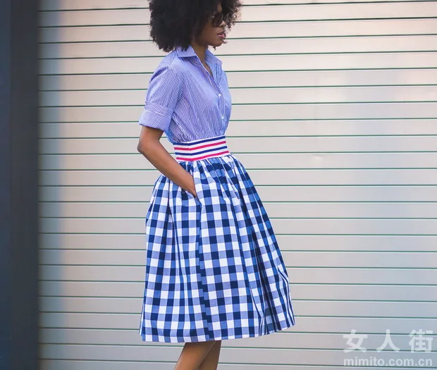 优雅格纹装穿搭 承包你的夏日时髦