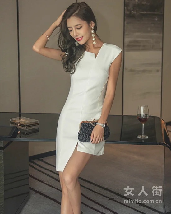 修身显型的穿扮，“露肩”装美如画！