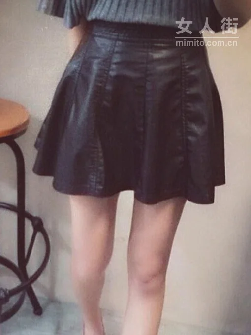我想说的是身材不够,皮裙来凑!