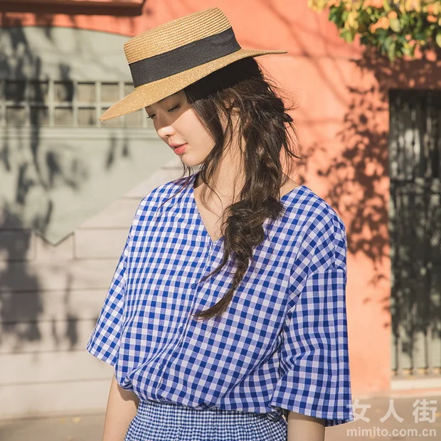 优雅格纹装穿搭 承包你的夏日时髦