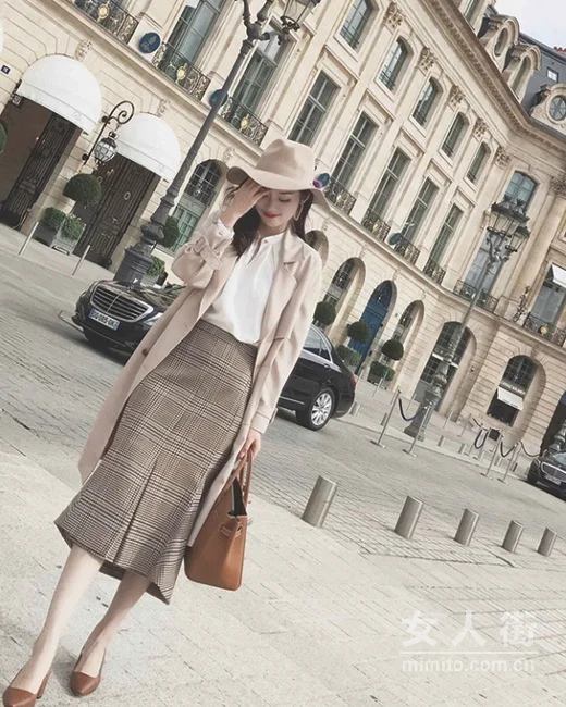 这个秋季,轻熟风搭配正当道