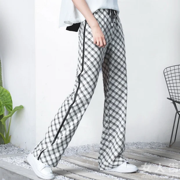 优雅格纹装穿搭 承包你的夏日时髦