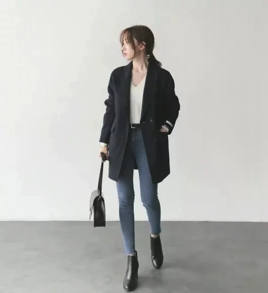 简约气质搭配能手 美丽正当时