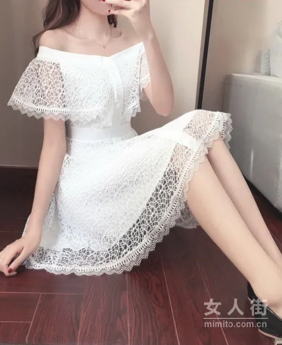 梦幻蕾丝裙，让你秒变会撩人的小妖精！