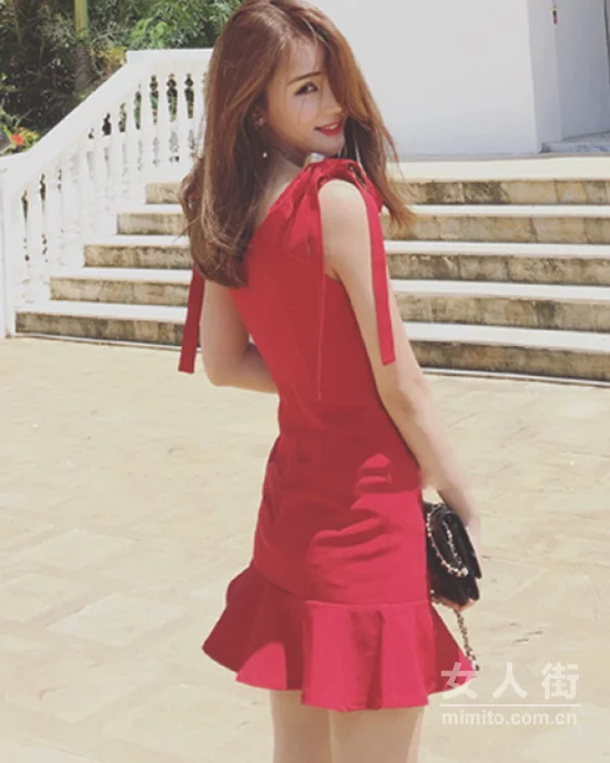 12件连衣裙大PK，用美丽度过酷夏