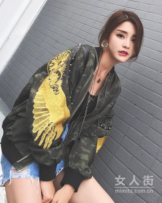 刺绣这么火，刺绣棒球服初秋这样穿