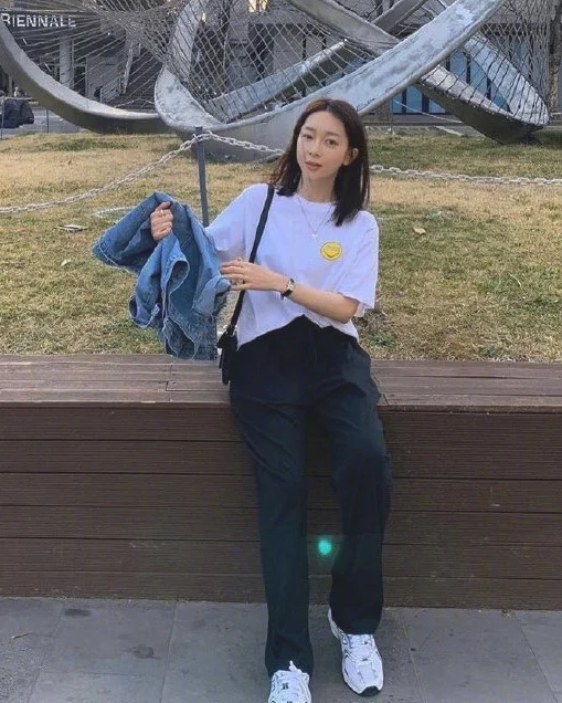 简约大气的春夏OL通勤穿衣搭配合集