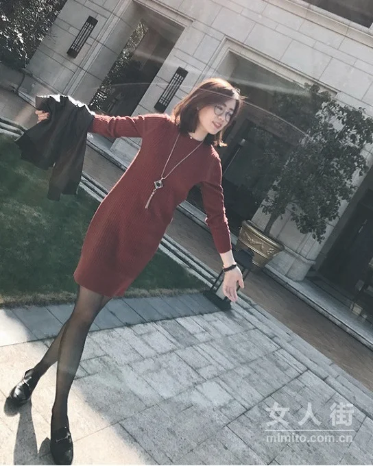 帅气的裙子穿搭，中性中透露出的女人味