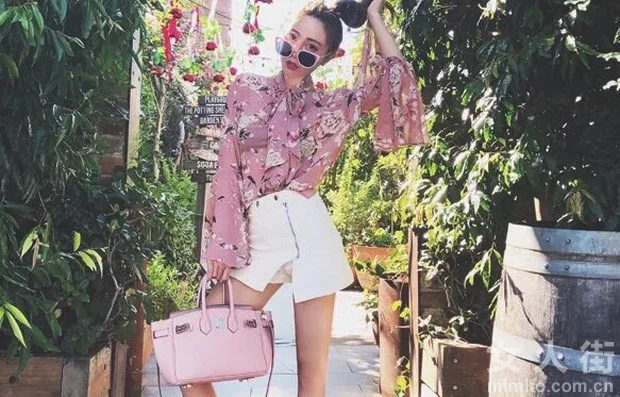 清凉飘逸的雪纺衫,烈日下的常青藤