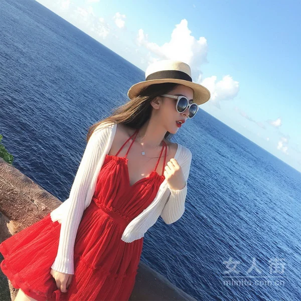 撩汉女神的穿搭，连衣裙凹造型示范