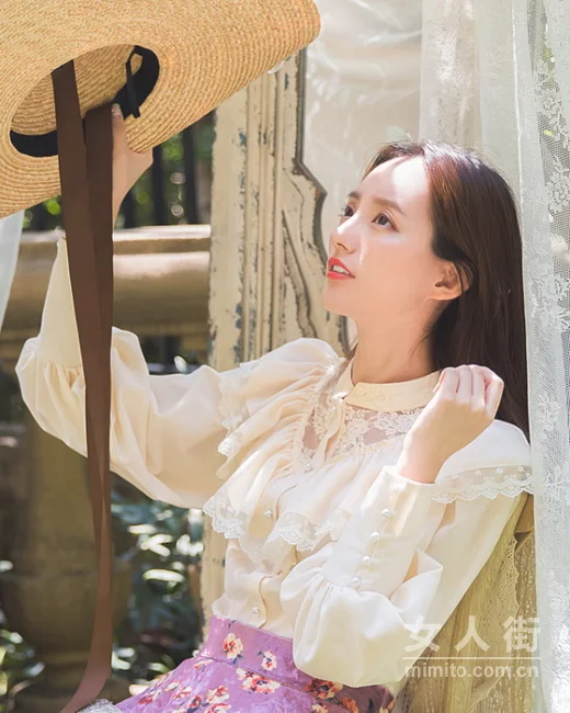 穿腻了软妹风，初冬穿搭就要耍耍帅