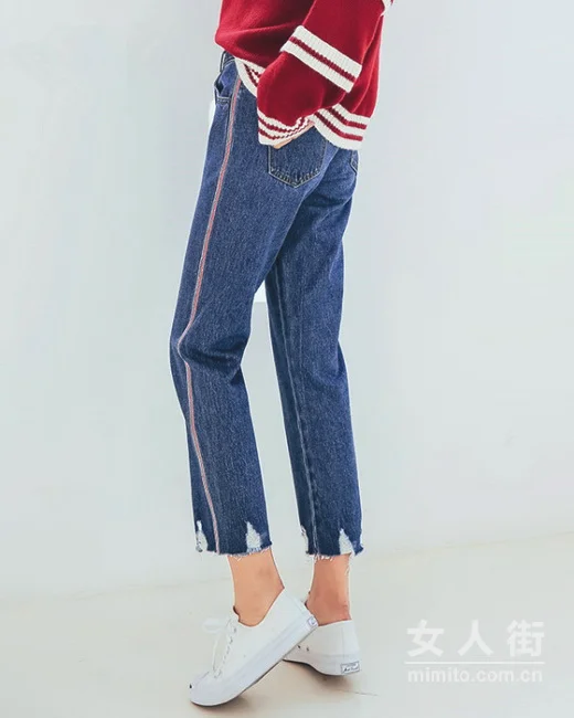 冬季完美搭配，经典卫衣和牛仔裤！