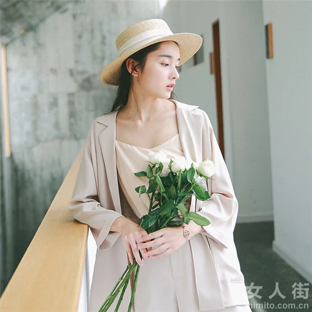解锁西装穿搭大法，你也能变身高级Girl