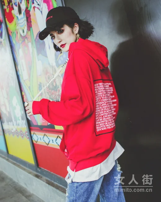 早秋卫衣正当道,耍帅扮靓轻松hold