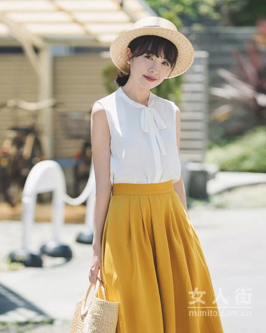 从清新到美艳，8月真丝衬衫搭配示范