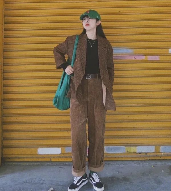 简单实用的早春时髦感穿搭Look