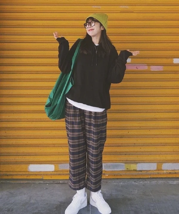 简单实用的早春时髦感穿搭Look