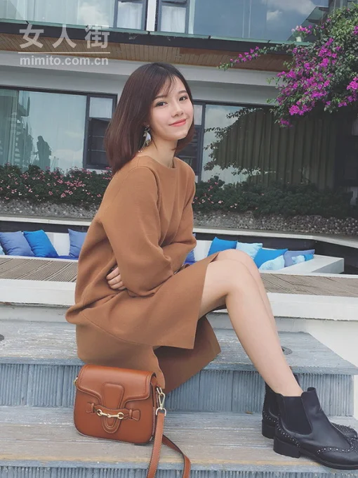 这条针织连衣裙，美得一点也不谦虚！