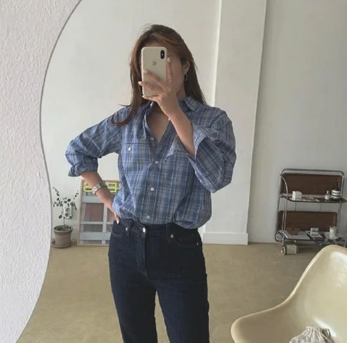 适合大学女生的春季净色日常穿搭示范