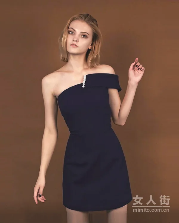 夏天怕有小情绪，你可能还少条连衣裙