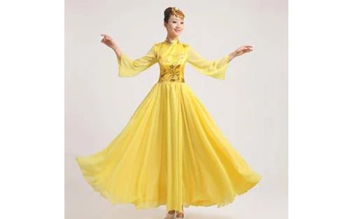如何成为出色的服装设计师_想学服装设计如何开始