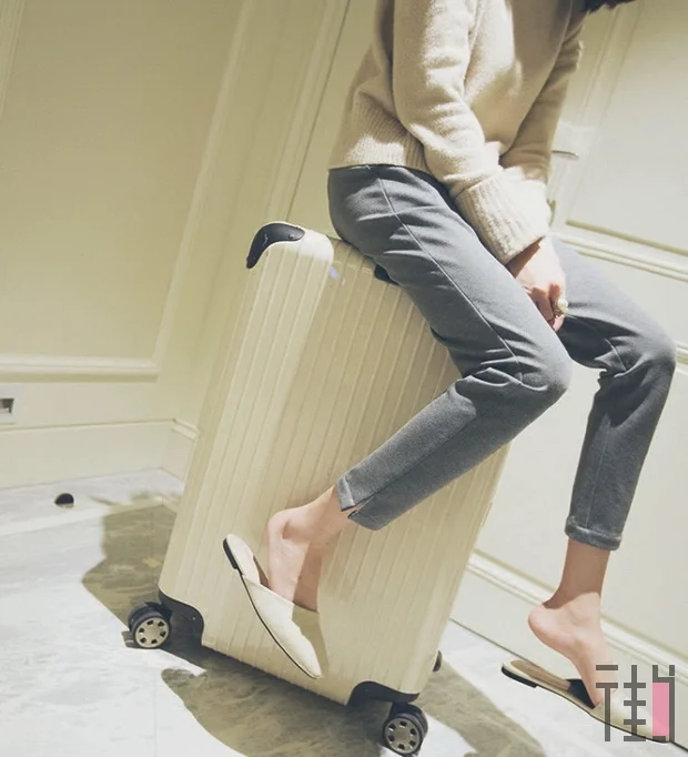女人的脱俗潮裤,开启时髦新篇章