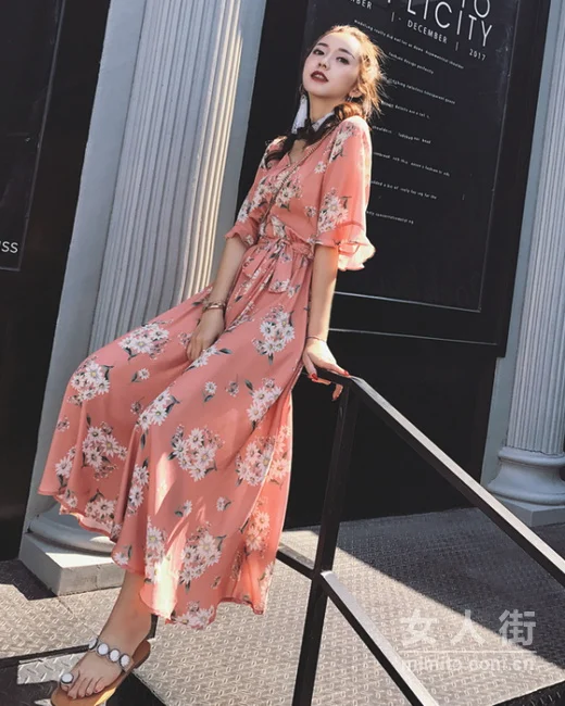 实力派连衣裙，白骨精小萝莉自由切换