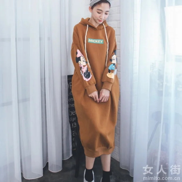 女生的潮范卫衣，冬日穿搭还得靠它