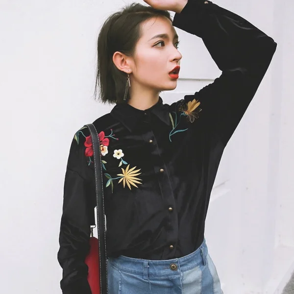 女神的薄衬衫穿搭,轻盈好看特撩人