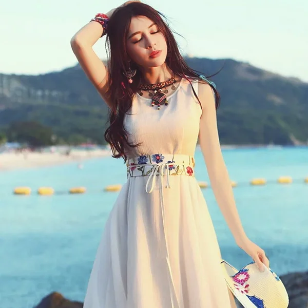 暑假开启旅行季 这样穿时髦又精致