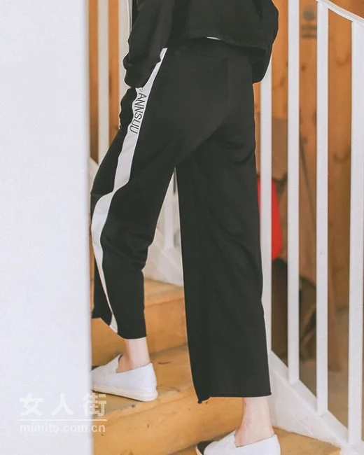 12月魅力穿搭,个性裤子是亮点