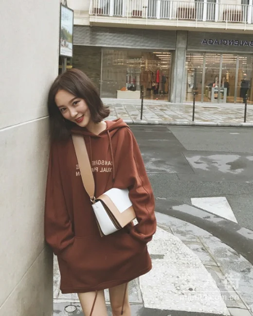 不会烂大街的卫衣穿搭，你心动了吗？