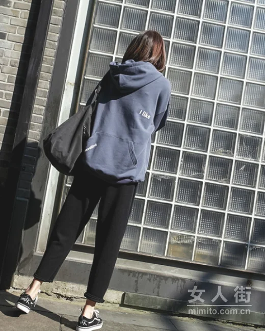 不会烂大街的卫衣穿搭，你心动了吗？