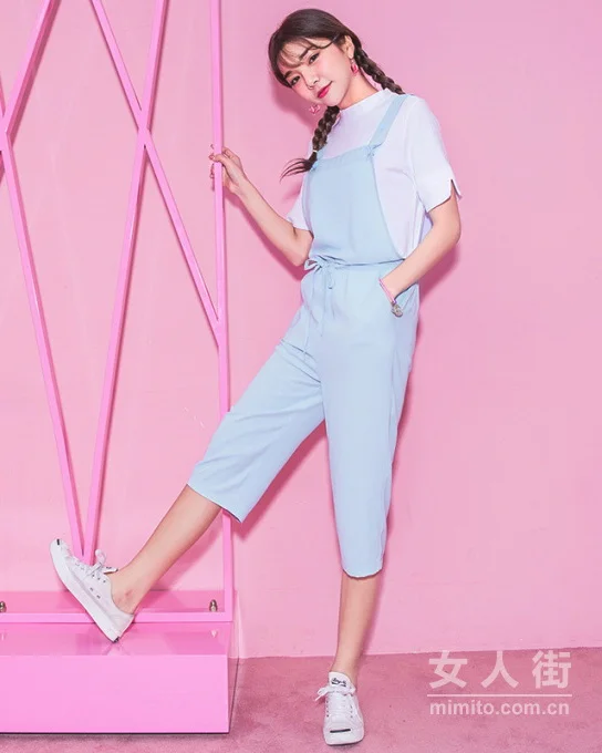 减龄背带裤，衬出的气质都是青春