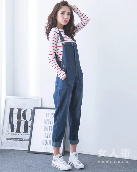 减龄背带裤，衬出的气质都是青春